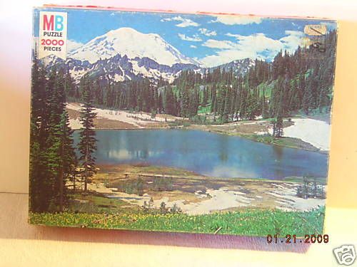 Milton Bradley Magnum MOUNT RAINER 2000 Pieces  