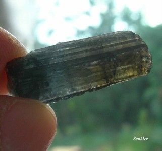 21.6CT. RARE BI TERMINATED BI COLOR ZOISITE CRYSTAL  