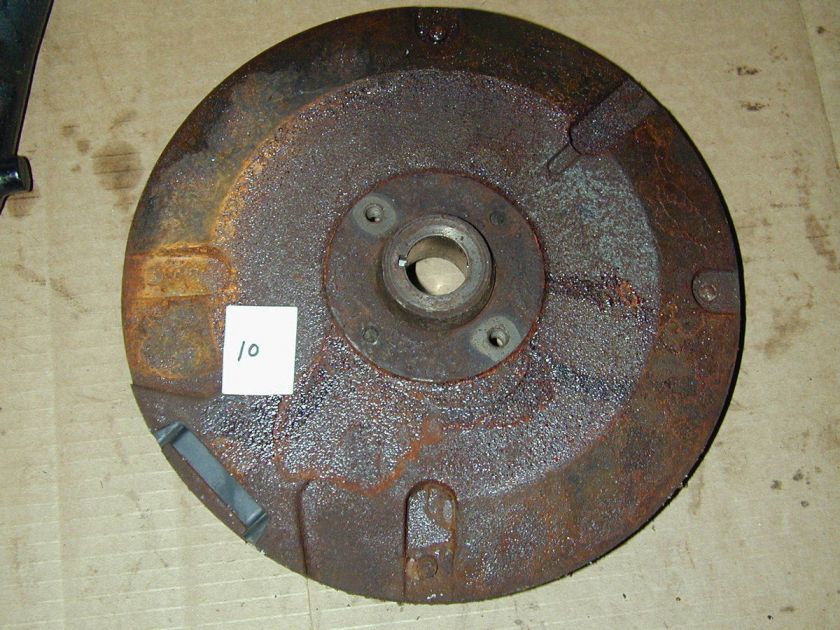 Briggs & Stratton 18HP Opposed Twin Cylinder Engine   Flywheel  