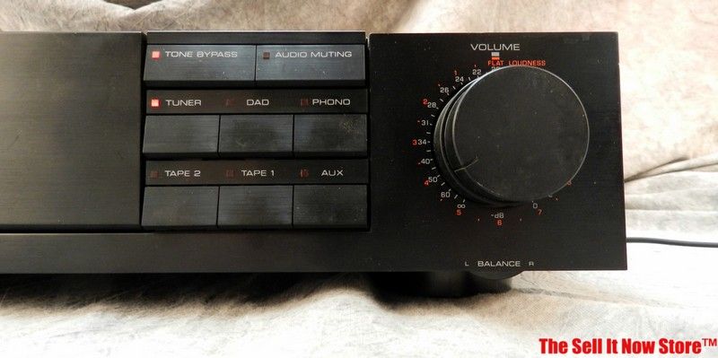 YAMAHA C 60 PRE AMP NATURAL SOUND STEREO HOME AUDIO ELECTRONICS 