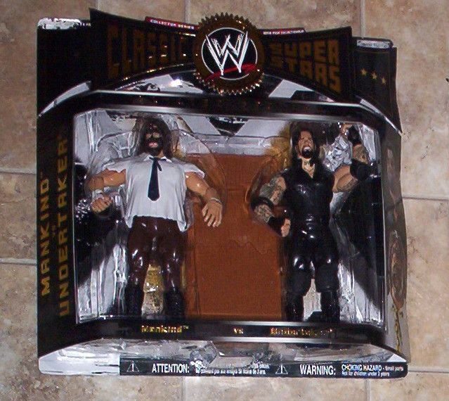 WWF WWE CLASSIC SUPERSTARS MANKIND & UNDERTAKER FIGURE  