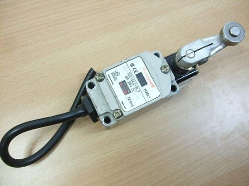 HONEYWELL SZL WLC AL3 LIMIT SWITCH 6A 24VDC  