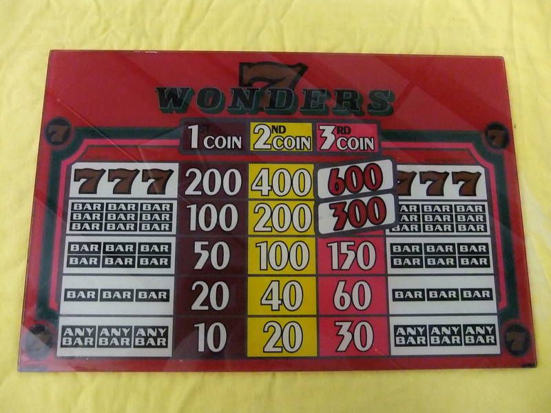 WONDERS 3 COIN~IGT SLANT TOP IGT SLOT MACHINE GLASS  