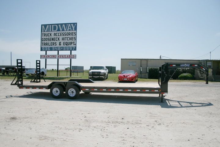   26 x 102 Gooseneck Carhauler Equipment Trailer w/ 7K Axles  