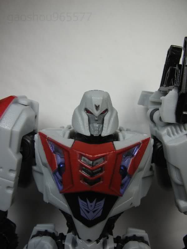 Transformers WFC Universe GENERATIONS CYBERTRONIAN MEGATRON  