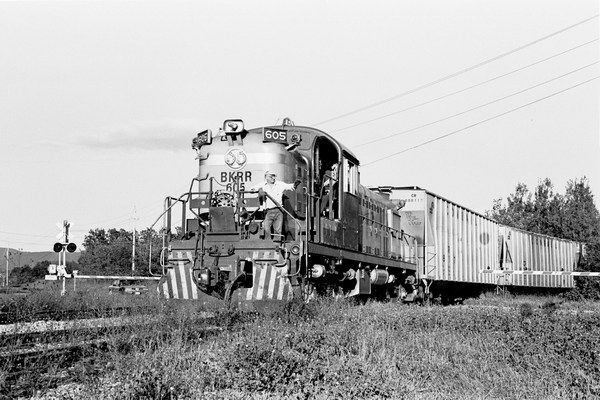 Amtraks Montrealer returns to Bellows Falls, VT after a long hiatus 