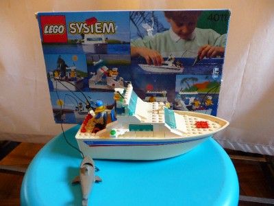 Vintage LEGO 4011 CABIN CRUISER Fully Assembled  