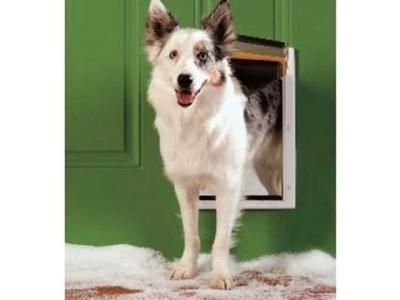 PETSAFE EXTREME WEATHER PET DOOR SIZE MEDIUM DOG DOOR  