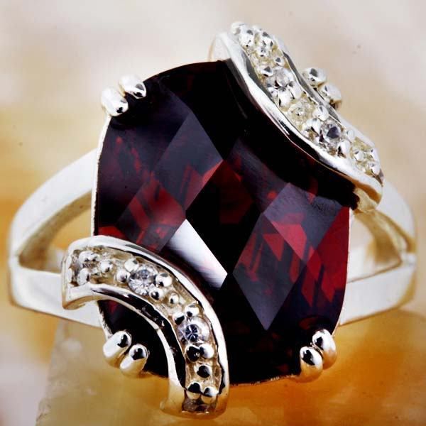 106a6 HUGE GARNET WHITE TOPAZ GEMS SILVER RING SZ 6 F/S  