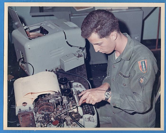 1968 Teletype Repair Tung Mahamek Signal Site Thailand  