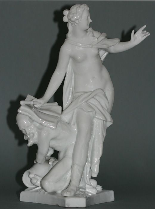 STUNNING KPM ROYAL PORCELAIN MANUFACTURE FIGURINE, c. 1800