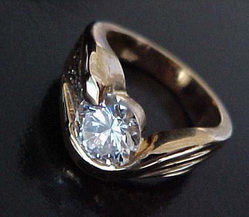   BRILLIANT cut Signity cz SOLITAIRE Textured Bypass WAVE Band Ring Sz6