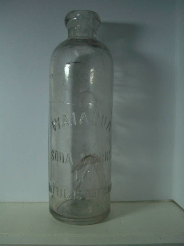 Hawaii Bottle   WAIALUA SODA WORKS LTD. Blob Top  