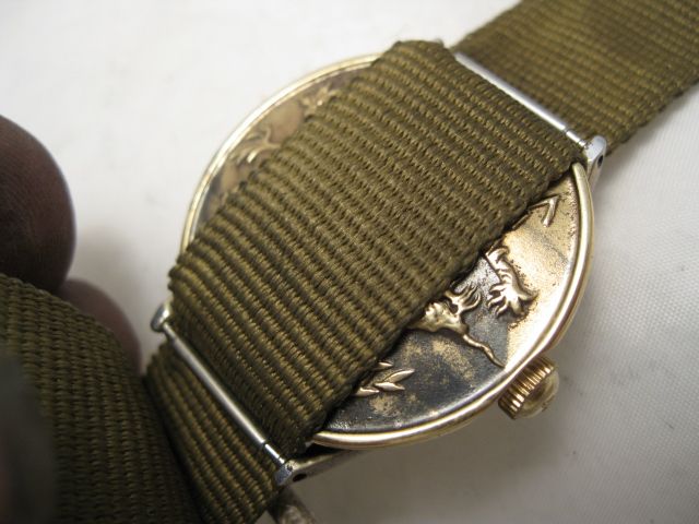 VIETNAM GREEN BERET MILITARY WATCH BOX MEMORABILIA WATCH UNIFORM 