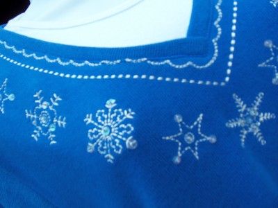 MEDIUM ROYAL BLUE ROUND NECK TOP ACCENT SNOW FLAKE BEAD  