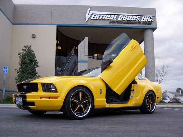 FORD MUSTANG 05 08 LAMBO DOOR KIT VERTICAL DOORS INC  