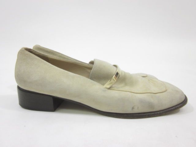   pair of AUTHENTIC GUCCI Beige Suede Loafers Shoes Euro 38, US 8 WIDE