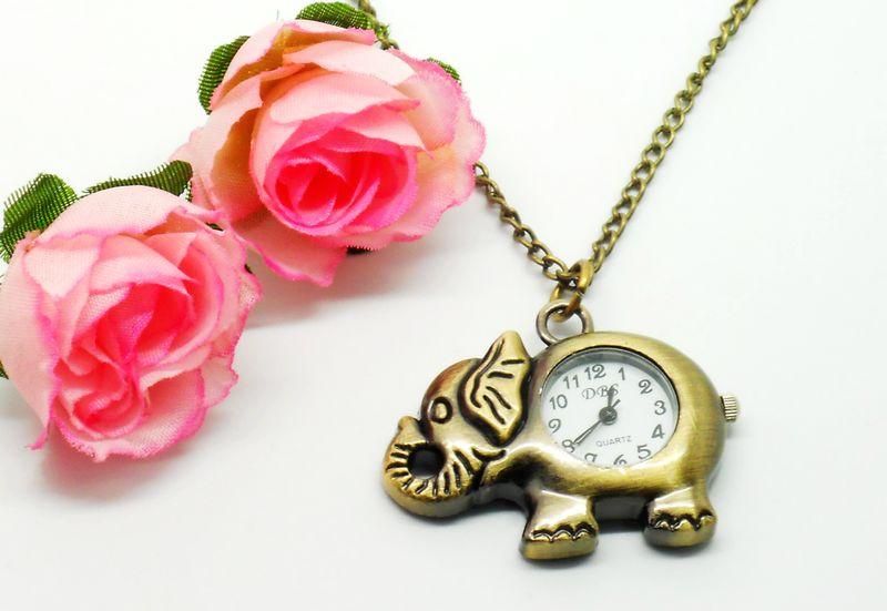 Vintage Bronze Elephant Necklace Quartz Pocket Watch 98  