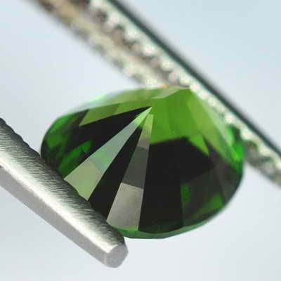 PRECISION CUT CHROME TOURMALINE 1.35ct   SPECTACULAR   RED UNDER 