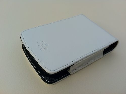 GENUINE BLACKBERRY BOLD 9700 LEATHER CASE POUCH WHITE  