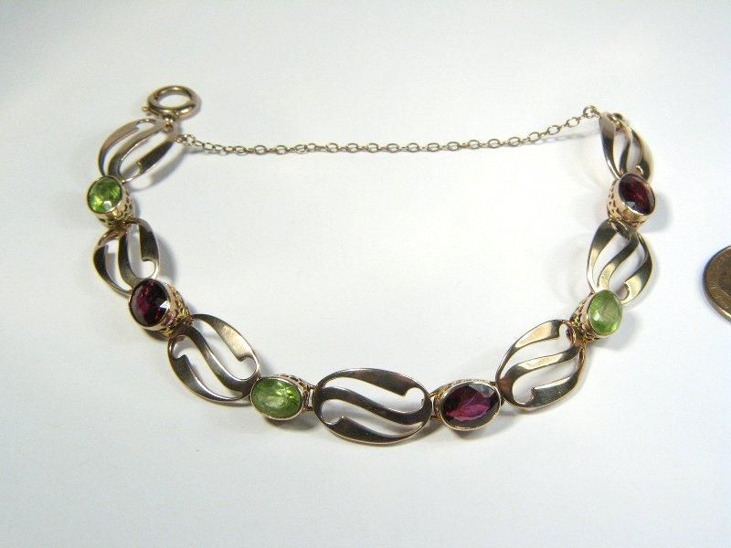 ANTIQUE ART NOUVEAU 9K GOLD PERIDOT GARNET BRACELET  