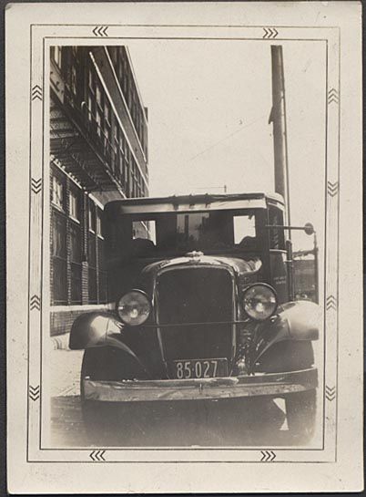 Vintage Border Photo 1933 Studebaker Truck 357512  