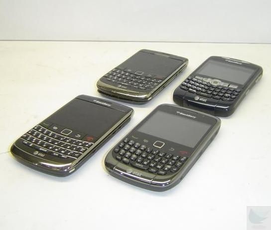 Dealer Lot of 4 BlackBerry Smartphones 2x Bold 9700 1x Curve 9300 1x 