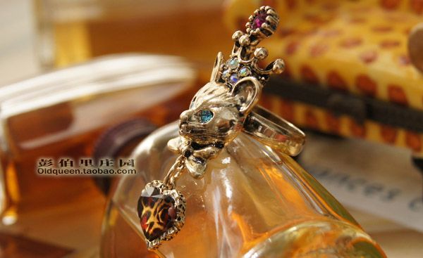 Vintage Rhinestone Unforgettable Fantasy Leopard Rings  