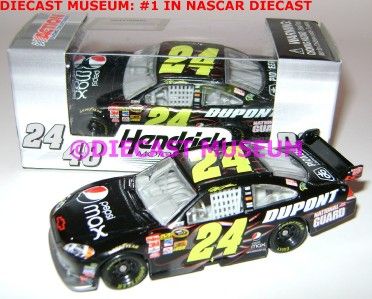 JEFF GORDON #24 PEPSI MAX 2010 DUPONT DIECAST ACTION  