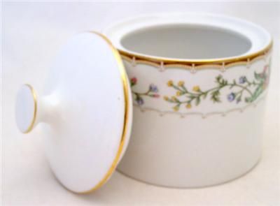 FARBERWARE FINE CHINA WELLESLEY Sugar Bowl w Lid #486  