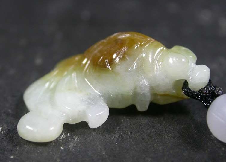 Yellow 100% Natural A Jade jadeite pendant Gold Fish ** It have small 