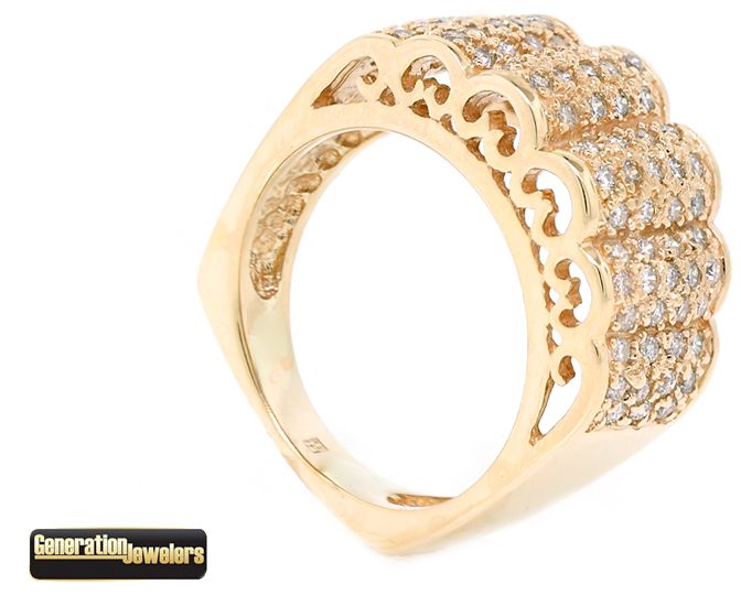 Beautiful Diamond Studded Cocktail Ring 14K Size 7.5  